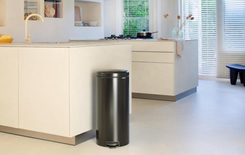 Brabantia NewIcon Kosz na Śmieci, Czarny Matowy, 30 L Brabantia NewIcon Kosz na Śmieci, Czarny Matowy, 30 L