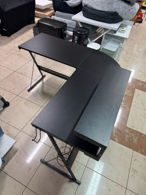 Bestier Biurko Gamingowe L-Shaped 130 cm RGB z Półką Bestier Biurko Gamingowe L-Shaped 130 cm RGB z Półką