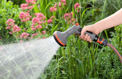 Wielofunkcyjny pistolet zraszający Gardena Comfort do grządek i dużych powierzchni Wielofunkcyjny pistolet zraszający Gardena Comfort do grządek i dużych powierzchni
