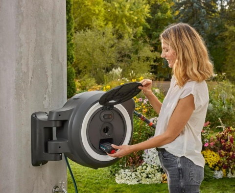 Gardena Akumulatorowa Naścienna Skrzynka na Wąż PowerRoll XL Solo Gardena Akumulatorowa Naścienna Skrzynka na Wąż PowerRoll XL Solo
