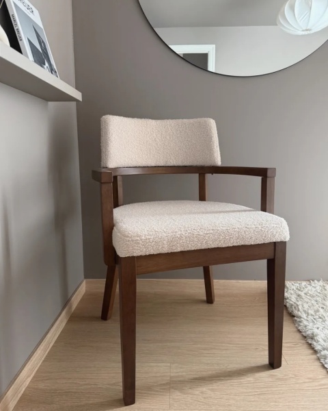 Beliani Krzesło do jadalni DALBO Boucle Ciemnobrązowe/Jasnobeżowe