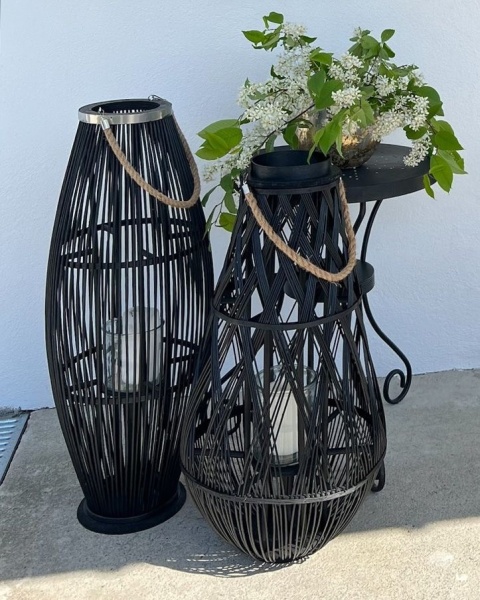 Beliani Lampion drewniany 84 cm czarny TAHITI Beliani Lampion drewniany 84 cm czarny TAHITI